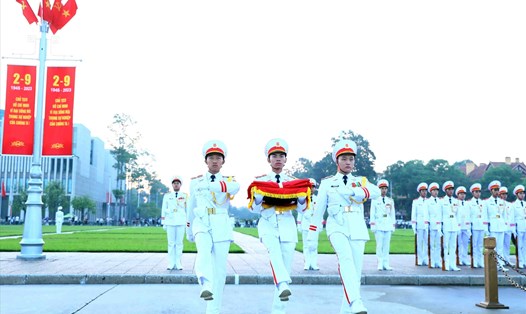 Nghi lễ thượng cờ cấp quốc gia chào mừng 78 năm Ngày Quốc khánh 2.9 được thực hiện tại Quảng trường Ba Đình, TP Hà Nội. Ảnh: TTXVN