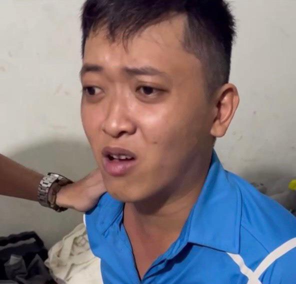 Đối tượng Nguyễn Vỹ Hùng bị bắt giữ. Ảnh: Công an quận Sơn Trà