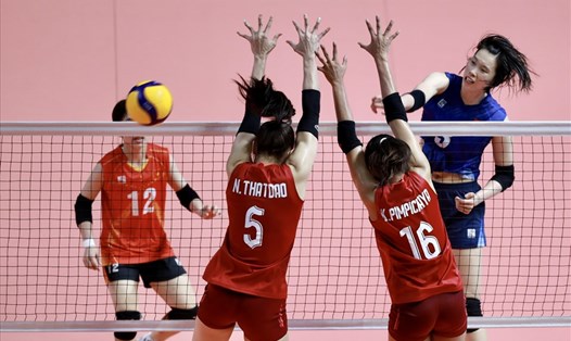 Tuyển bóng chuyền nữ Việt Nam tự tin hướng đến trận gặp tuyển Thái Lan ở vòng 2 giải vô địch châu Á. Ảnh: Duy Nam