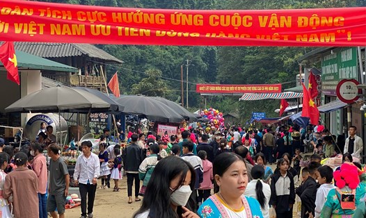 Lễ hội Phiên chợ vùng cao được tổ chức tại xã Co Mạ, huyện Thuận Châu, Sơn La. Ảnh: Minh Thành