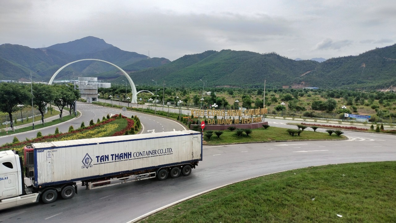  Khu công nghệ cao và các Khu công nghiệp Đà Nẵng có môi trường xanh, sạch đẹp và hiện đại. Ảnh: Nguyễn Thành