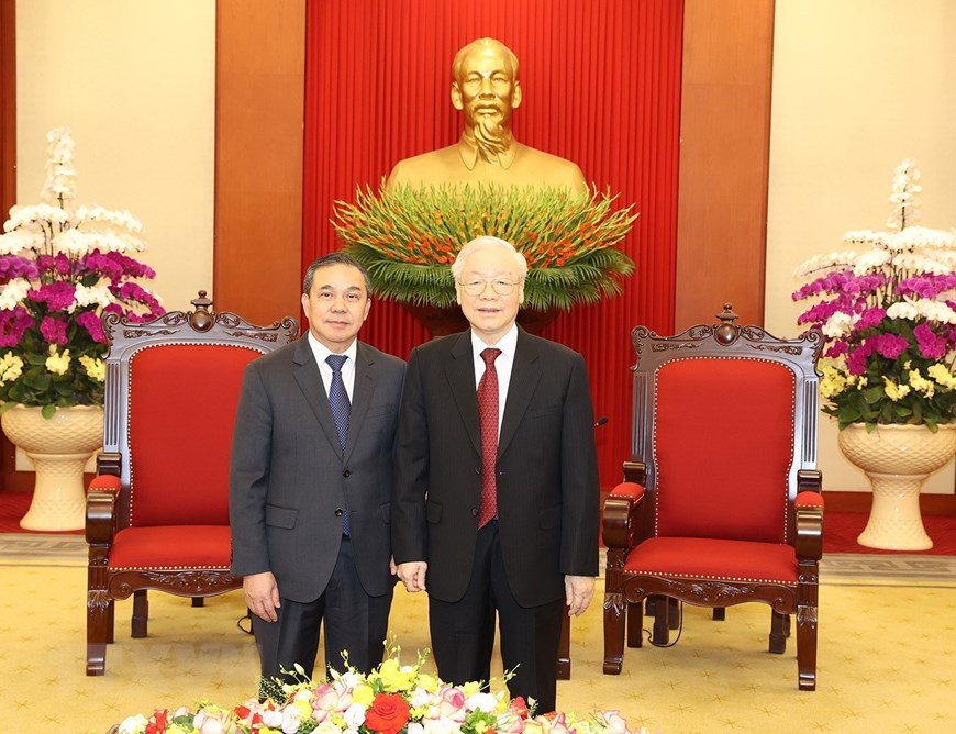 Tổng Bí thư Nguyễn Phú Trọng và Đại sứ Lào Sengphet Houngboungnuang. Ảnh: TTXVN