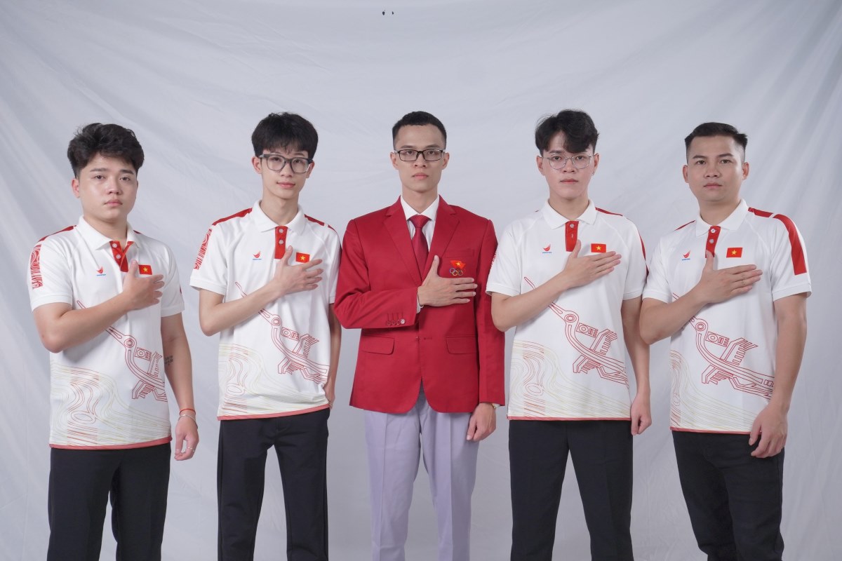 Đội tuyển Esports Việt Nam – bộ môn PUBG Mobile trước thềm tham dự ASIAD 19. Ảnh: Phương Anh