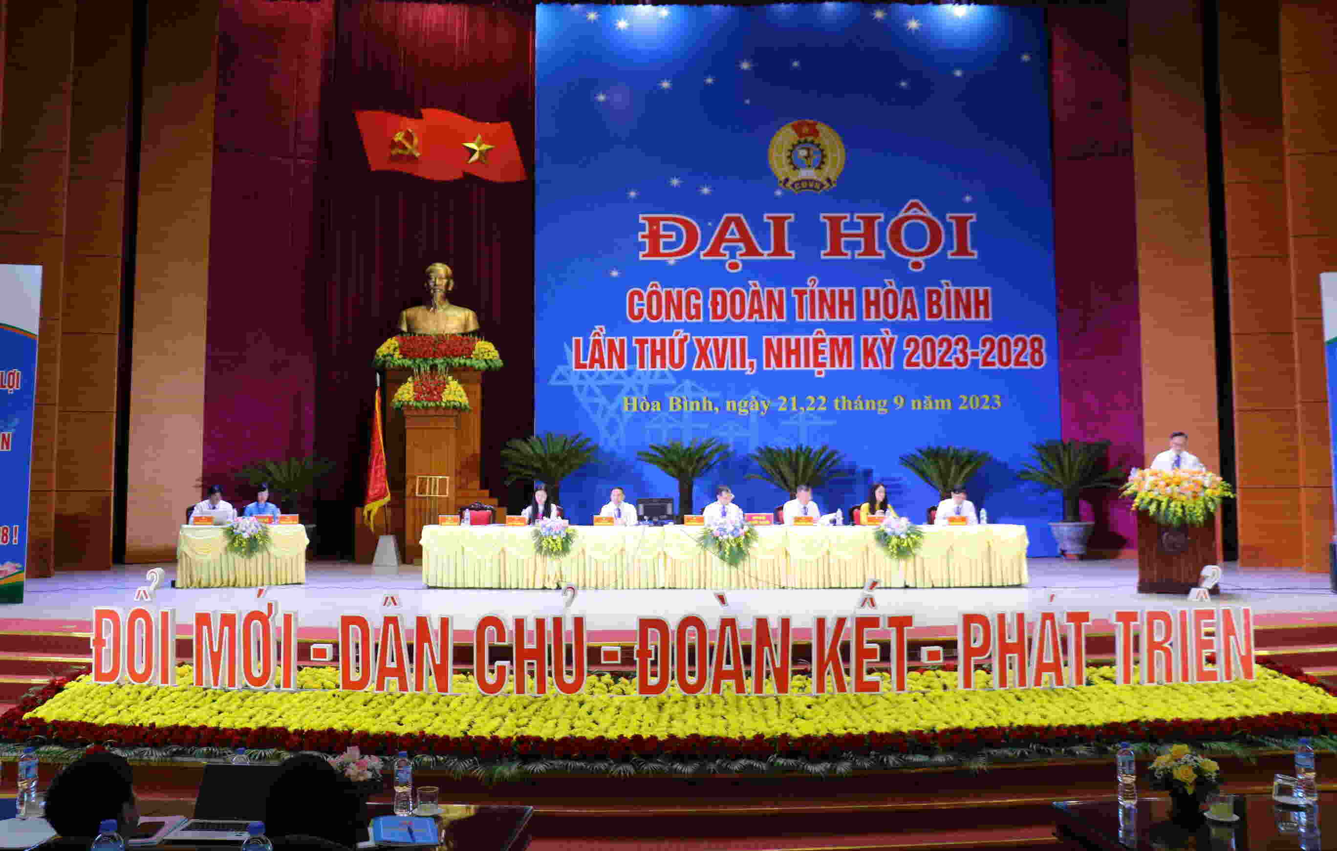 Toàn cảnh Đại hội Công đoàn tỉnh Hoà Bình. Ảnh: Minh Thành.