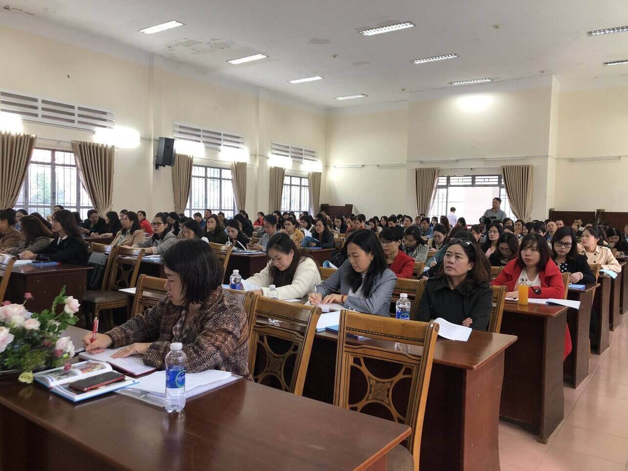 150 cán bộ công đoàn cơ sở đã tham gia tập huấn tại TP Đà Lạt. Ảnh: Mai Hương