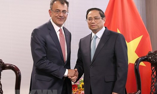 Thủ tướng Chính phủ Phạm Minh Chính tiếp ông Karan Bhatia, Phó Chủ tịch phụ trách Quan hệ Chính phủ và Chính sách Công Google. Ảnh: TTXVN