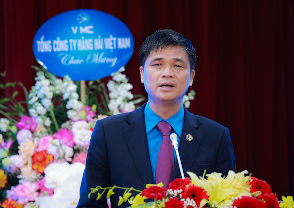Phó Chủ tịch Tổng Liên đoàn Lao động Việt Nam Ngọ Duy Hiểu phát biểu chỉ đạo tại đại hội. Ảnh: Hải Nguyễn
