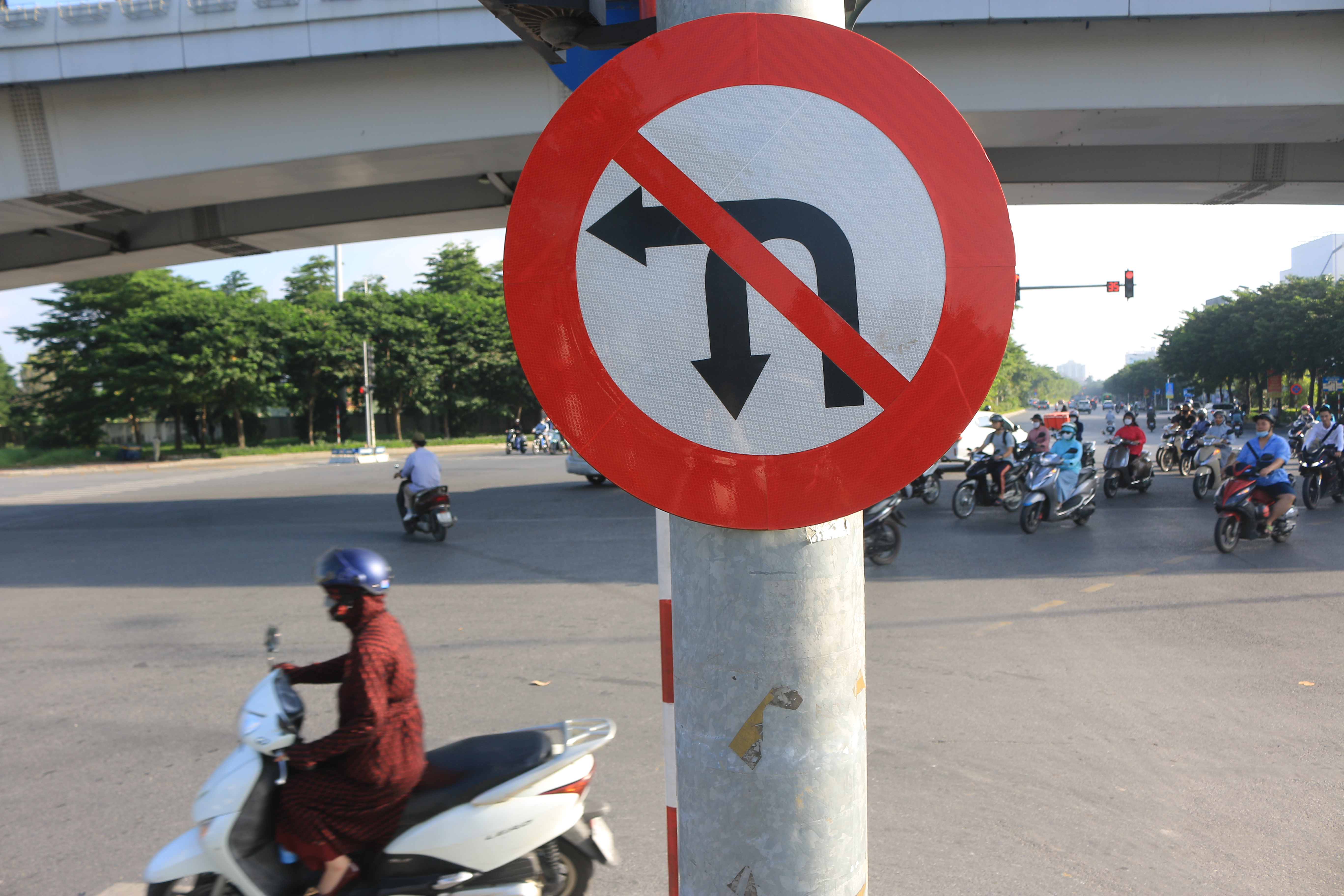 Hà Nội điều chỉnh tổ chức giao thông nút giao Cổ Linh - Thạch Bàn