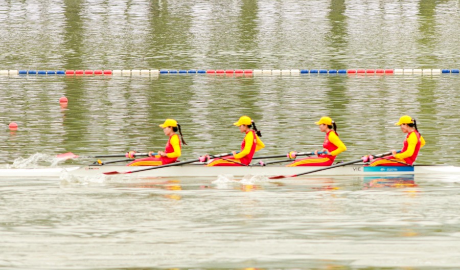 Rowing mang về tấm huy chương đầu tiên cho đoàn thể thao Việt Nam tại ASIAD 19. Ảnh: Bùi Lượng