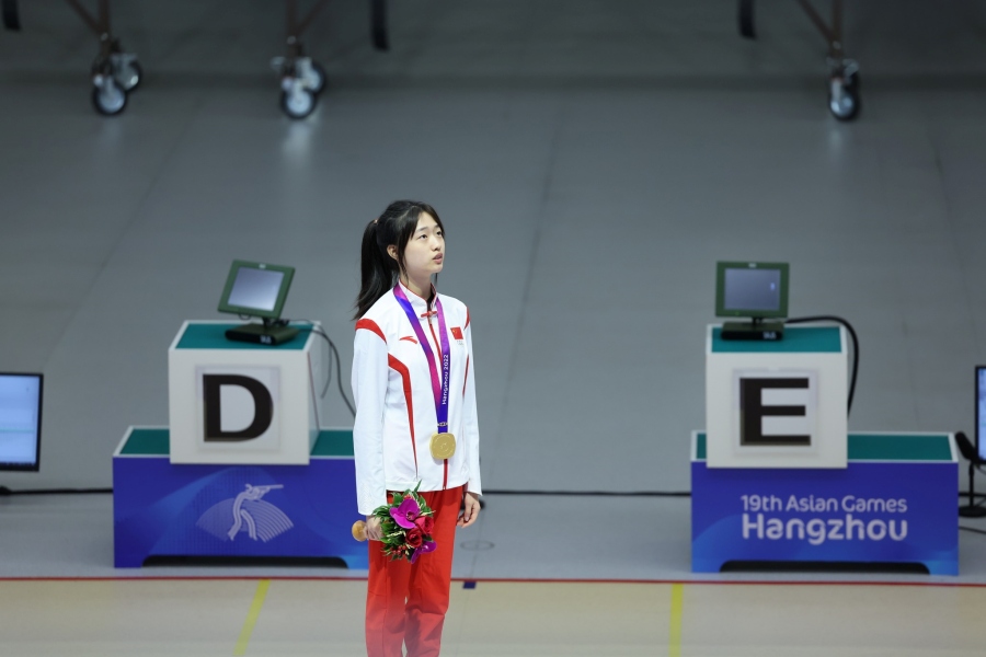 Cô gái 17 tuổi người Chiết Giang tiếp tục gây ấn tượng với tấm huy chương vàng, đồng thời lập kỉ lục châu Á mới với thành tích 252,7 điểm. Ảnh: ASIAD 19