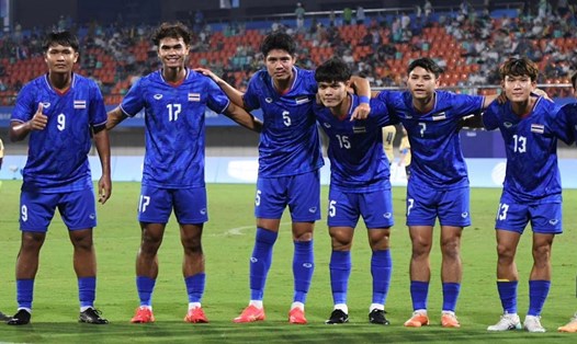 Olympic Thái Lan vào vòng 1/8 môn bóng đá nam ASIAD 19. Ảnh: FA Thailand