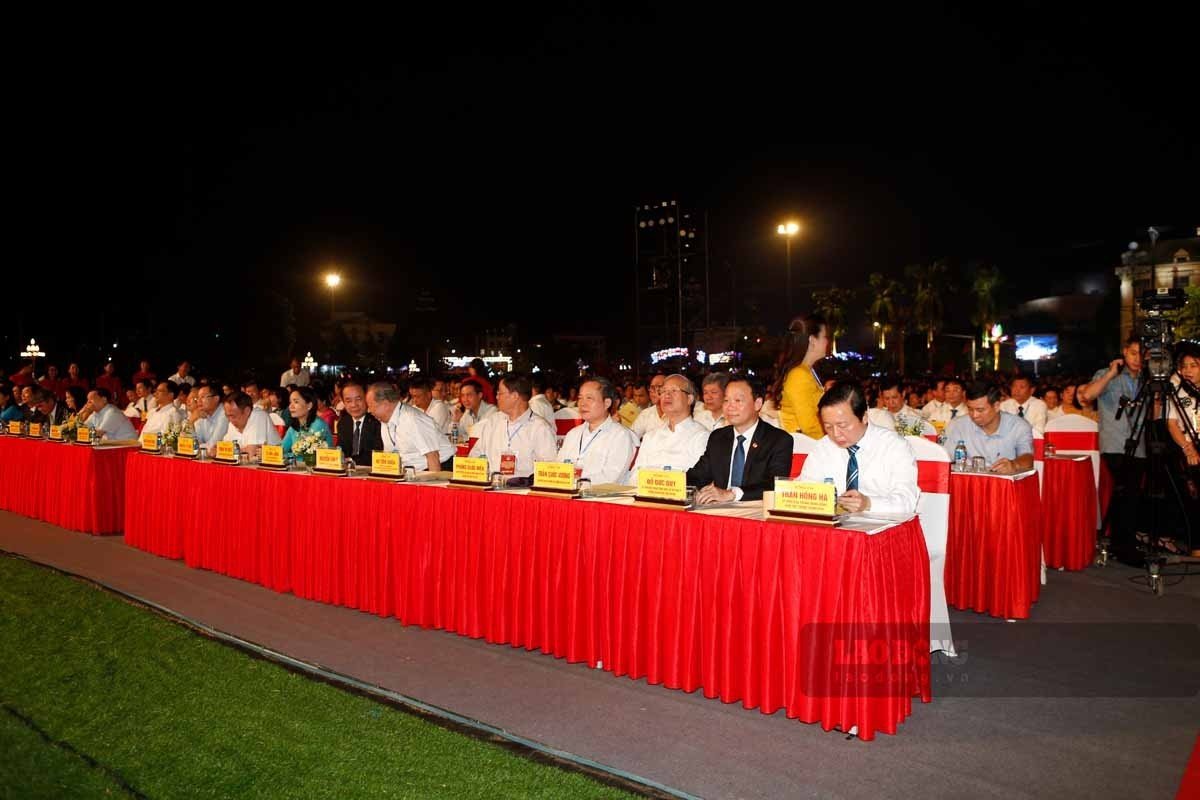 Lãnh đạo Đảng, Nhà nước, lãnh đạo các ban, bộ, ngành Trung ương và lãnh đạo tỉnh Yên Bái dự Lễ công bố.