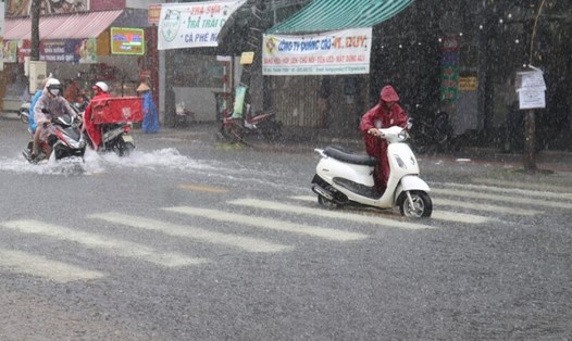 Đà Nẵng ngập sâu do mưa lớn. Ảnh: Nguyễn Linh