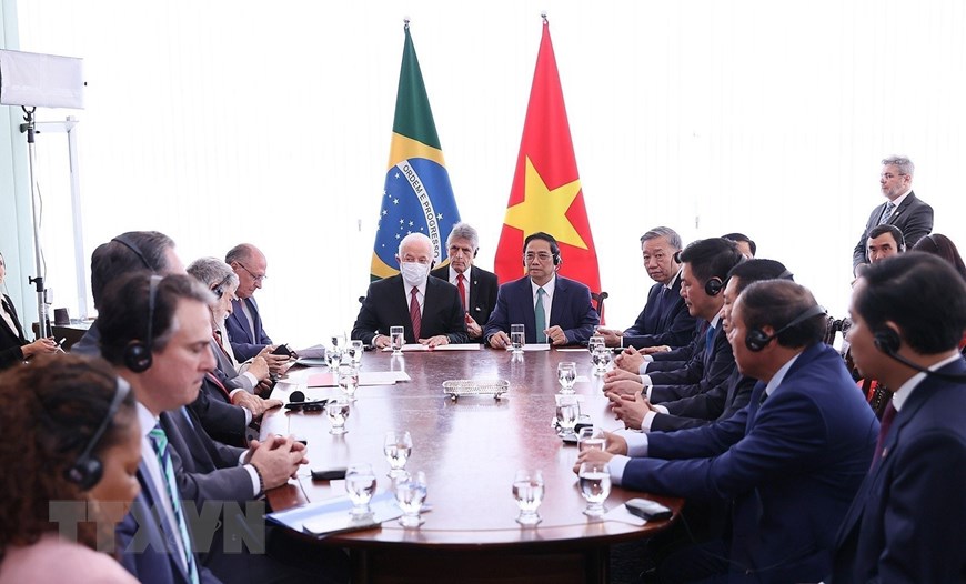 Thủ tướng Phạm Minh Chính hội đàm với Tổng thống Brazil Lula da Silva. Ảnh: TTXVN