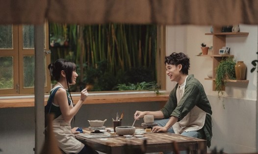 Orange và Trúc Nhân đã có những chia sẻ thú vị về tình bạn trong showbiz. Ảnh: NVCC.