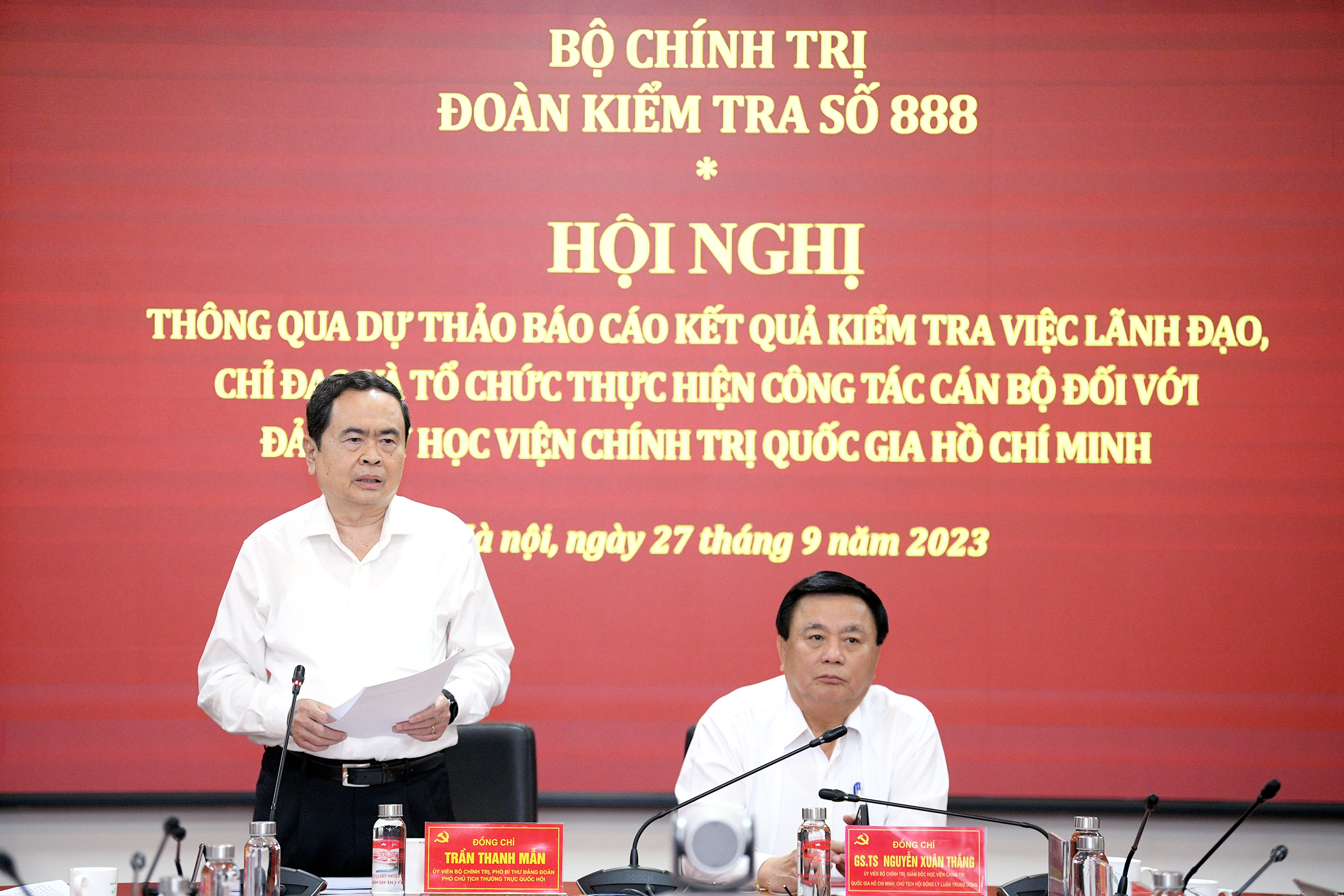 Phó Chủ tịch Thường trực Quốc hội Trần Thanh Mẫn – Trưởng Đoàn Kiểm tra Bộ Chính trị chủ trì hội nghị. Ảnh: Trọng Quỳnh