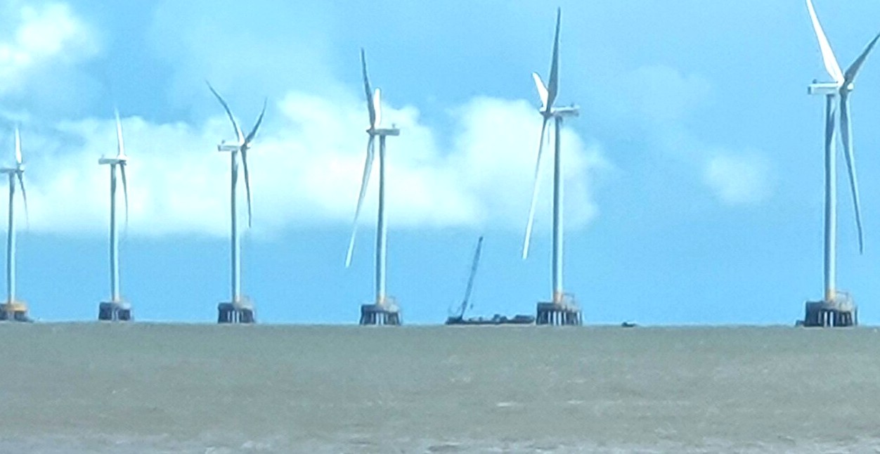 Hầu hết các tỉnh ĐBSCL có biển đều phát triển mạnh điện gió. Ảnh: Nhật Hồ
