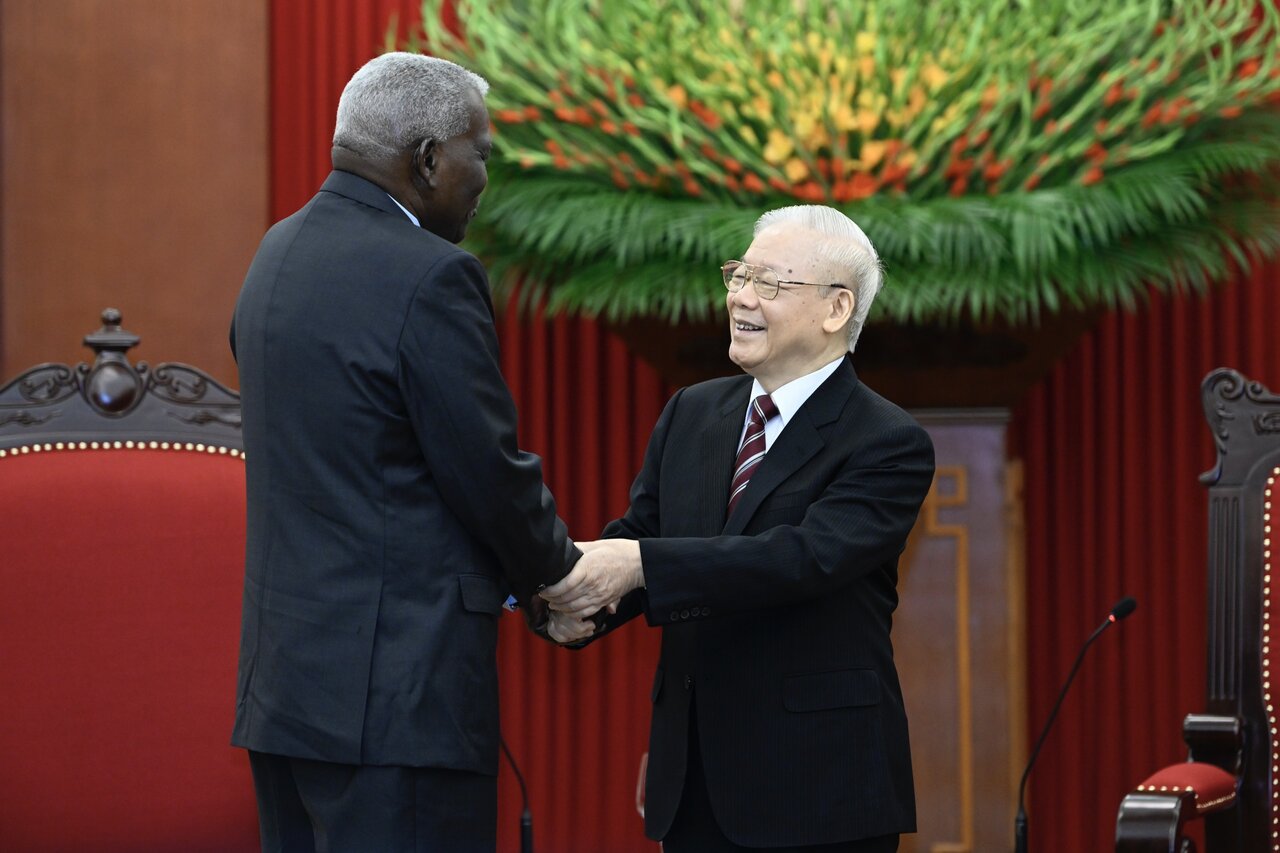 Tổng Bí thư chào mừng Chủ tịch Quốc hội Cuba thăm Việt Nam. Ảnh: Hải Nguyễn