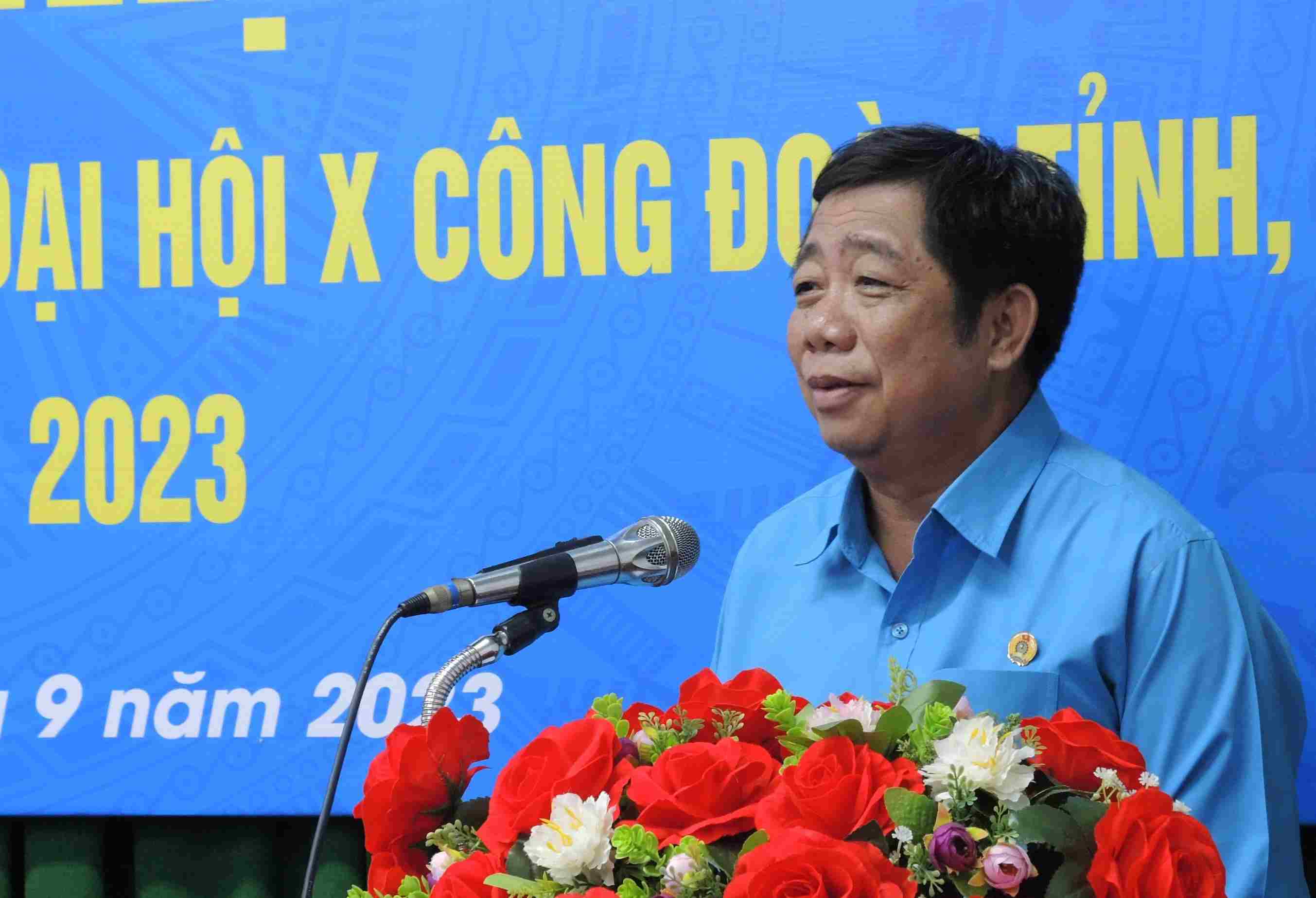 Ông Nguyễn Thanh Sơn, Chủ tịch LĐLĐ tỉnh Sóc Trăng phát biểu chỉ đạo Hội nghị. Ảnh: LĐLĐ tỉnh Sóc Trăng