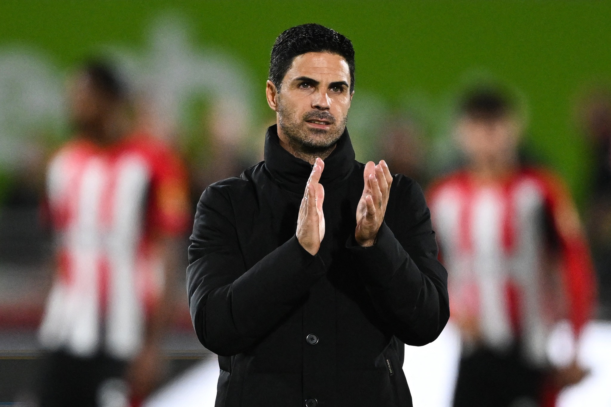 Huấn luyện viên Arteta hài lòng về Ramsdale. Ảnh: CLB Arsenal