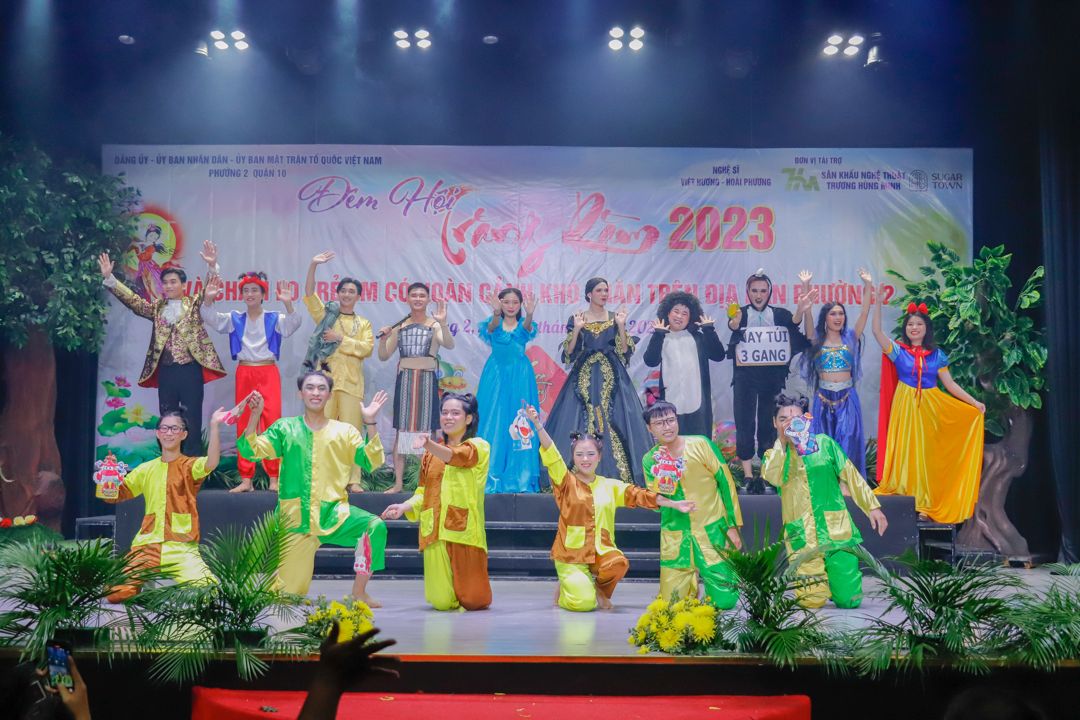Các tiết mục được thể hiện bởi các học viên và diễn viên của Sân khấu nghệ thuật Trương Hùng Minh Ảnh: BTC.