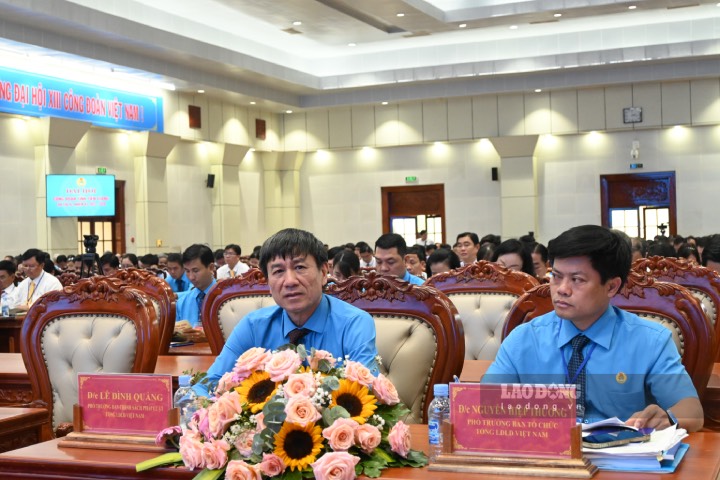 Lãnh đạo các ban trực thuộc Tổng LĐLĐ Việt Nam tham dự Đại hội. Ảnh: Thành Nhân