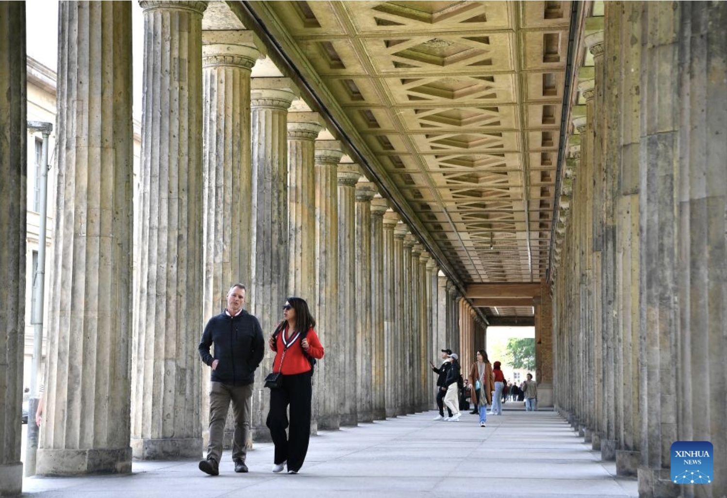 Dự báo mới kém lạc quan cho tương lai nền kinh tế lớn nhất EU