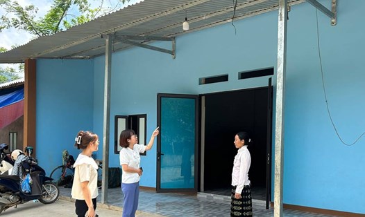 Những căn nhà dột nát của người nghèo tại huyện Lâm Bình, Tuyên Quang được xây mới theo tiêu chí "3 cứng". Ảnh: Văn Tùng