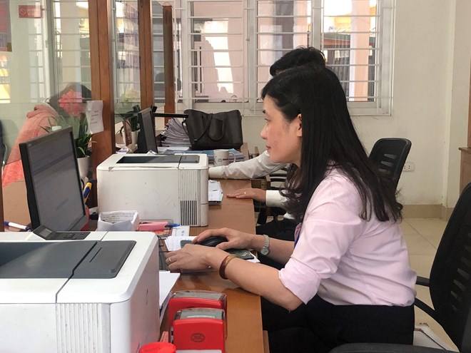 Lương công chức và lương trong doanh nghiệp khi cải cách tiền lương