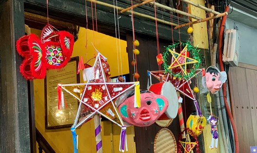 Đồ chơi Trung thu cổ truyền. Ảnh: Nhật Minh