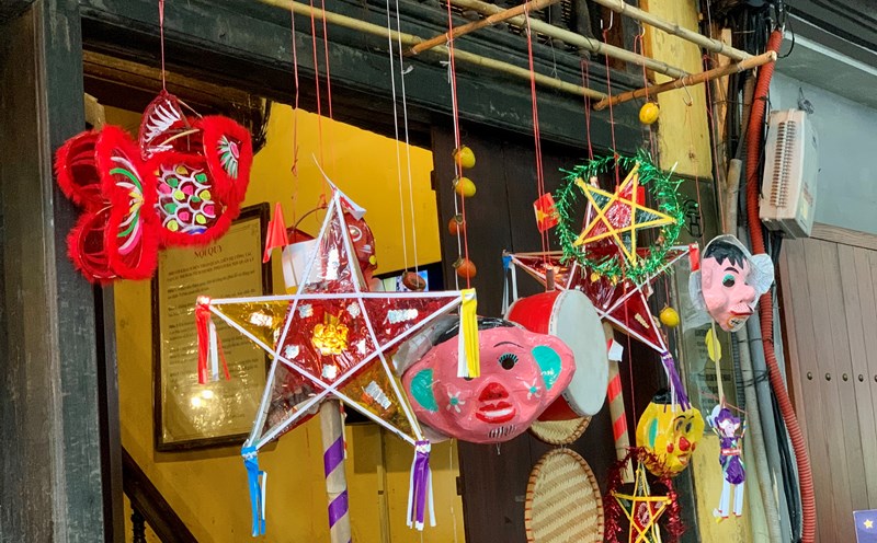 Đồ chơi Trung thu cổ truyền. Ảnh: Nhật Minh