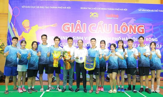 Giải Cầu lông học sinh - sinh viên (HS-SV) thành phố Hà Nội mở rộng, tranh cúp Báo Tuổi trẻ Thủ đô lần thứ X năm 2023 khai mạc sáng 29.9. Ảnh: BTC