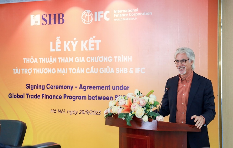 Ông Thomas Jacobs – Giám đốc Quốc gia IFC tại Việt Nam, Campuchia và Lào đánh giá cao sự hợp tác hiệu quả giữa SHB và IFC trong thời gian qua. Ảnh: SHB