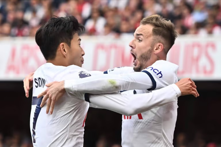 Tottenham đang bay cao trên đôi cánh của Son Heung-min và Maddison.  Ảnh: AFP