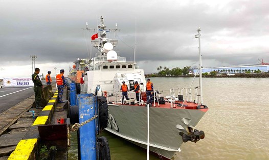 Tàu 263 cùng đoàn công tác Vùng 5 Hải quân Nhân dân Việt Nam cập cảng Sihanoukville, tỉnh Preah Sihanouk, Campuchia. Ảnh: TTXVN