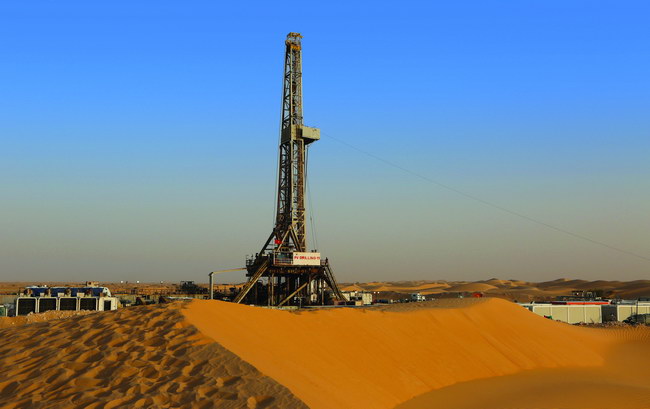 Giá dầu Brent tăng gần 5%, dầu WTI tăng vọt tới 7,2% cả tuần. Ảnh minh họa: Tập đoàn Dầu khí