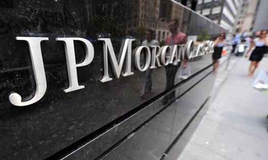 CEO ngân hàng lớn nhất nước Mỹ JP Morgan, Jamie Dimon cho rằng: “Sẽ có một cuộc cạnh tranh khốc liệt, không khoan nhượng trong 10 năm tới giữa ngân hàng và Fintech”.  Ảnh: Xinhua 