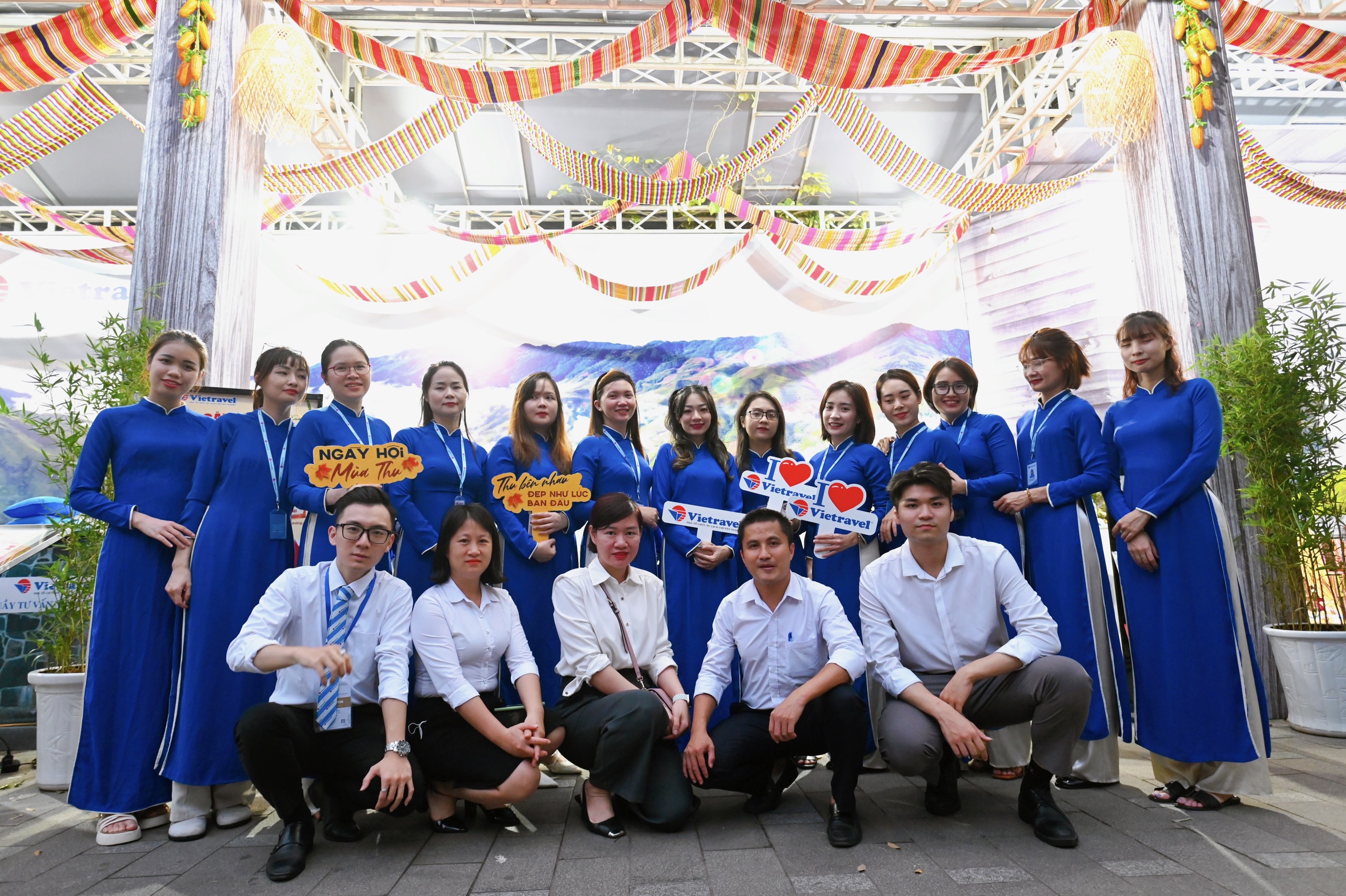 Hơn 50 hành trình ưu đãi lên tới 25% so với giá thông thường được Vietravel mang tới du khách. Đây là cơ hội cuối cùng để “săn” các tour mùa thu ngắm lá vàng, lá đỏ: Trung Quốc, Nhật Bản, Hàn Quốc, Đài Loan trong năm nay.