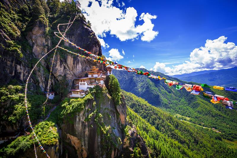 Tu viện Taktsang (Tiger Nest) - Tu viện linh thiêng nhất Bhutan.