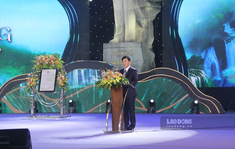 Phó Chủ tịch UBND Trịnh Trường Huy phát biểu tại buổi lễ. Ảnh: Tân Văn.