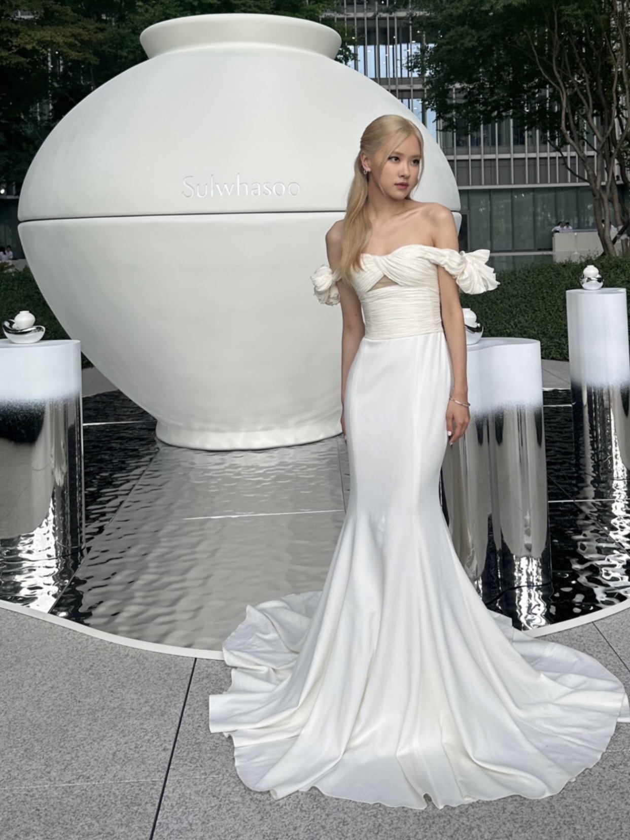 Lịch sử giá Váy maxi trắng tay dài đi bàn cô dâu cập nhật 3/2024 - Mua  Thông Minh