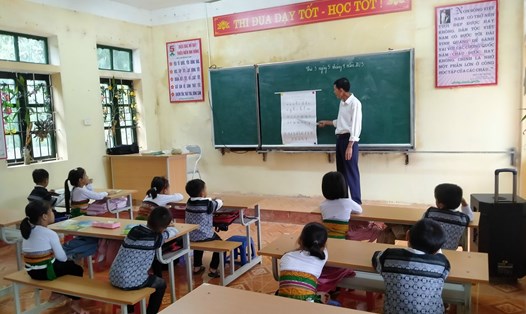 Buổi học đầu tiên trong năm học mới (2023-2024) tại Trường Tiểu học và THCS Cao Sơn. Ảnh: Q.D