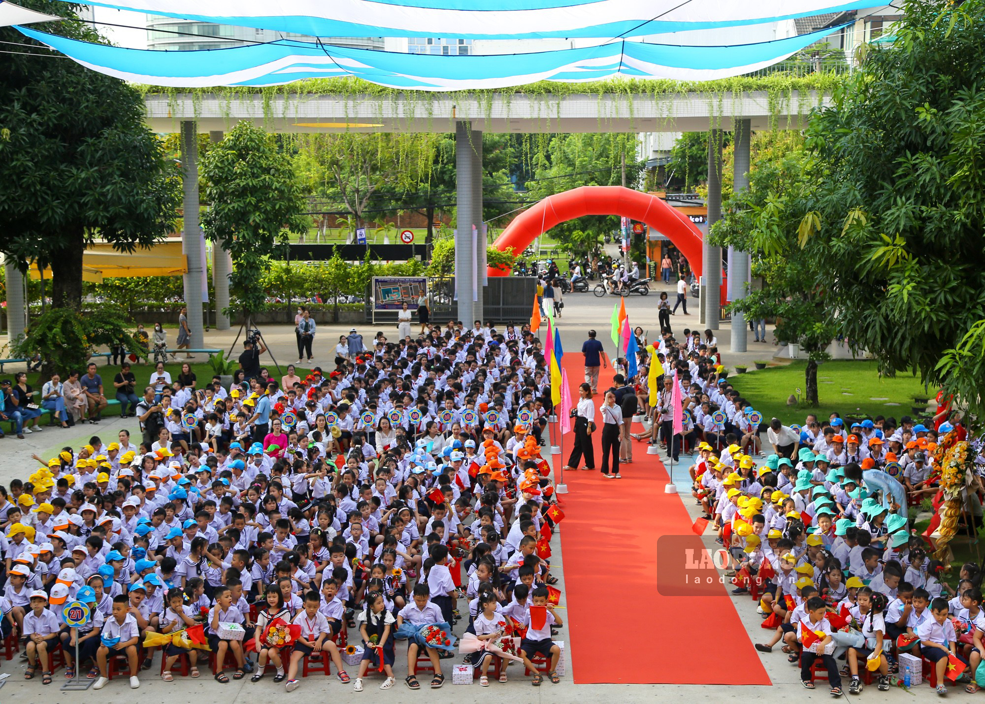 Năm nay, Đà Nẵng có 290.000 học sinh đến trường tham dự lễ khai giảng được tổ chức với tinh thần ngắn gọn, không phát biểu các cấp lãnh đạo, không thả bóng bay.