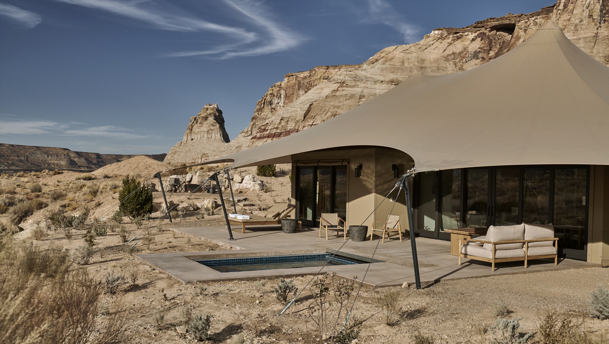 Năm 2014, khu nghỉ dưỡng xây dựng thêm 36 căn biệt thự riêng với tên gọi The Mesa at Amangiri. Giá bán mỗi căn từ 7,5 đến 15 triệu USD. Năm 2020, nơi đây tiếp tục bổ sung thêm trại Sarika với 10 gian lều có sức chứa 30 khách.