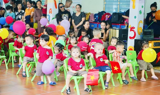 Trường Mầm non Hoàng Thị Loan đón trẻ ngày khai trường. Ảnh: Quỳnh Trang