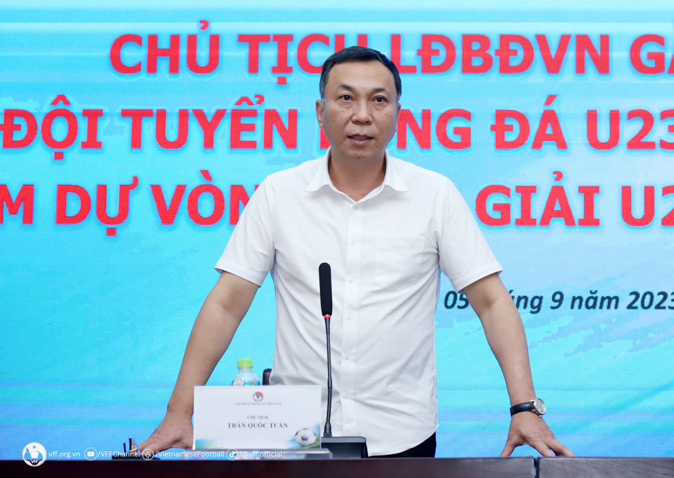 Chủ tịch VFF Trần Quốc Tuấn phát biểu tại buổi gặp mặt U23 Việt Nam. Ảnh: VFF