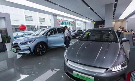Ôtô điện từ các công ty Trung Quốc đang có lợi thế rất lớn từ chi phí đầu vào sản xuất. Ảnh: Xinhua