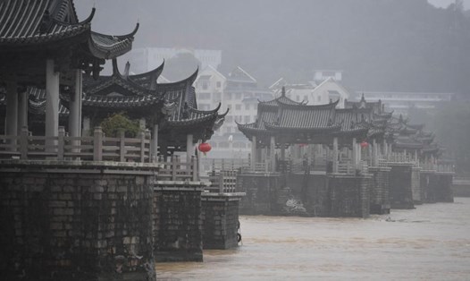 Bão Haikui đã làm nhiều khu vực ở Trung Quốc bị ngập lụt. Ảnh: Xinhua