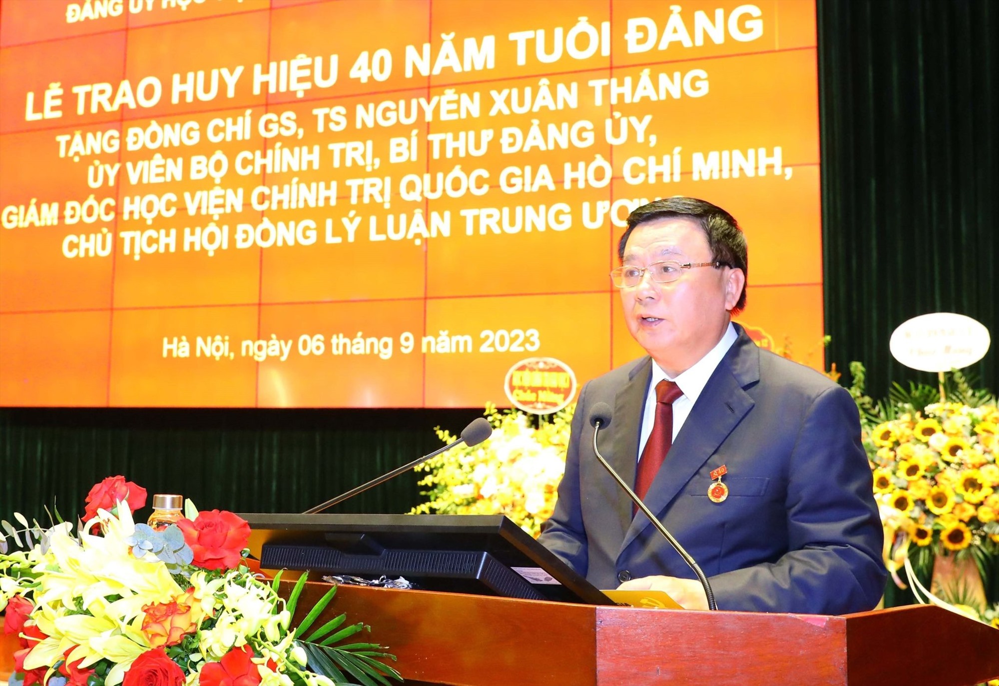 GS.TS Nguyễn Xuân Thắng phát biểu tại buổi lễ. Ảnh: Phương Hoa