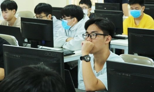 Nhiều trường đại học xét tuyển bổ sung ngành Công nghệ thông tin năm 2023. Ảnh: Hải Nguyễn